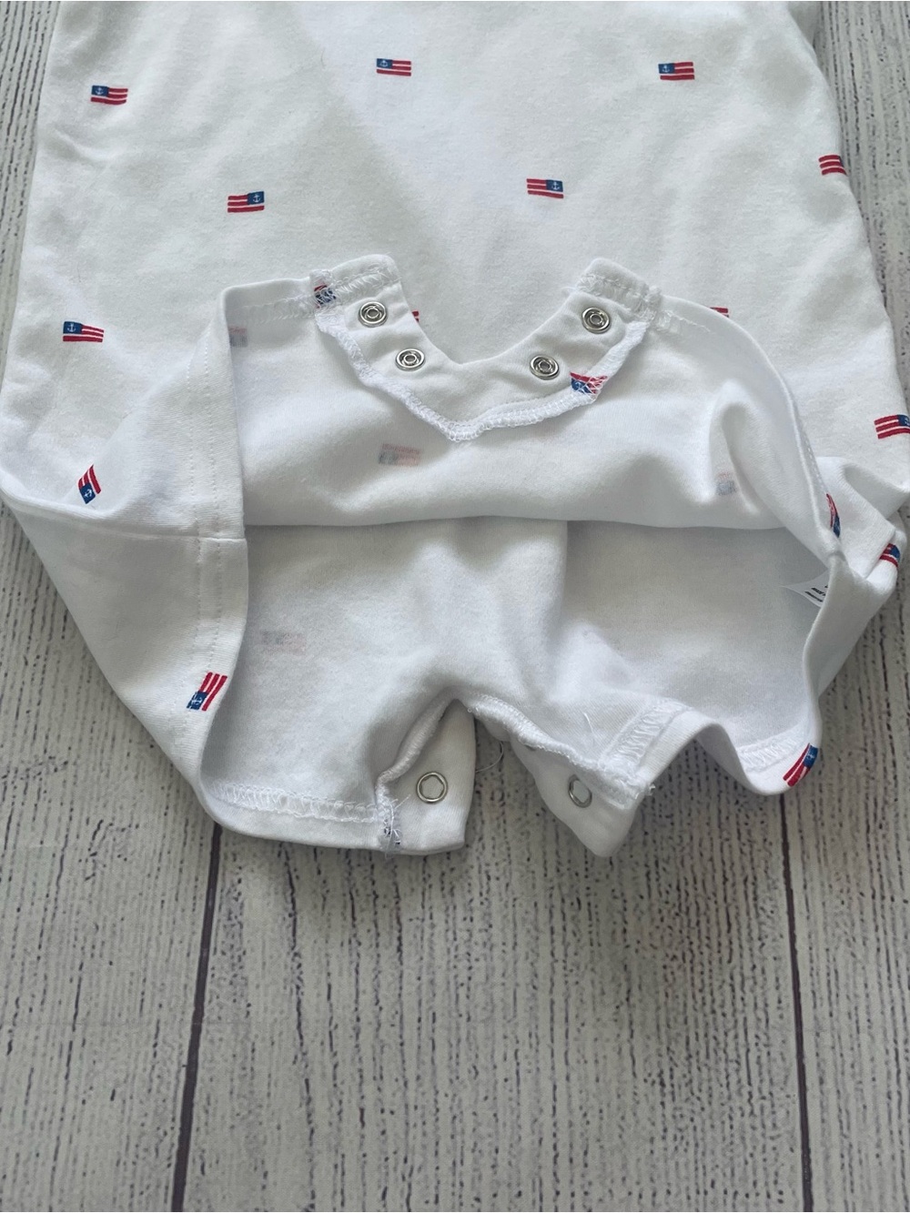 Crown & Ivy Kids White Patriotic Flat Print Romper Size 24 months